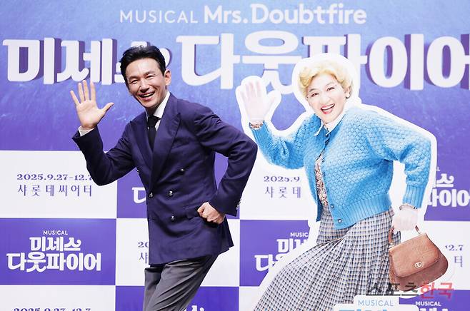 뮤지컬 '미세스 다웃파이어' 제작발표회에 참석한 배우 황정민. 25.09.2 ⓒ이혜영 기자 lhy@hankooki.com