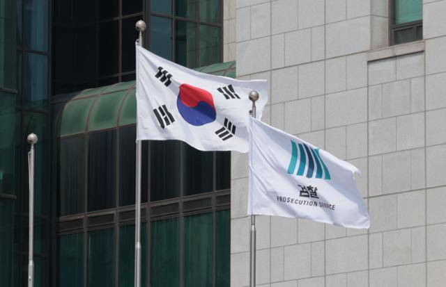 12·3 비상계엄 관련 내란·외환 의혹을 수사하는 조은석 특별검사팀이 심우정 전 검찰총장과 박성재 전 법무부 장관에 대한 강제 수사에 나선 25일 서울 서초구 대검찰청 모습. 연합뉴스