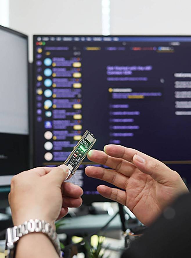 누코드는 시제품 제작부터 양산까지 고려한 모듈과 도구 생태계를 만드는 게 목표다 / 출처=누코드