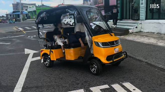 제주 우도에서 운행된 미등록 전동카트 (시청자 제공)