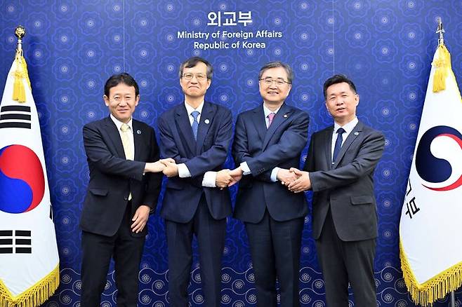 [서울=뉴시스]조현 장관, 한일중 3국협력사무국(TCS)제7대 사무총장단 접견. (사진=외교부 제공) 2025.09.03 *재판매 및 DB 금지