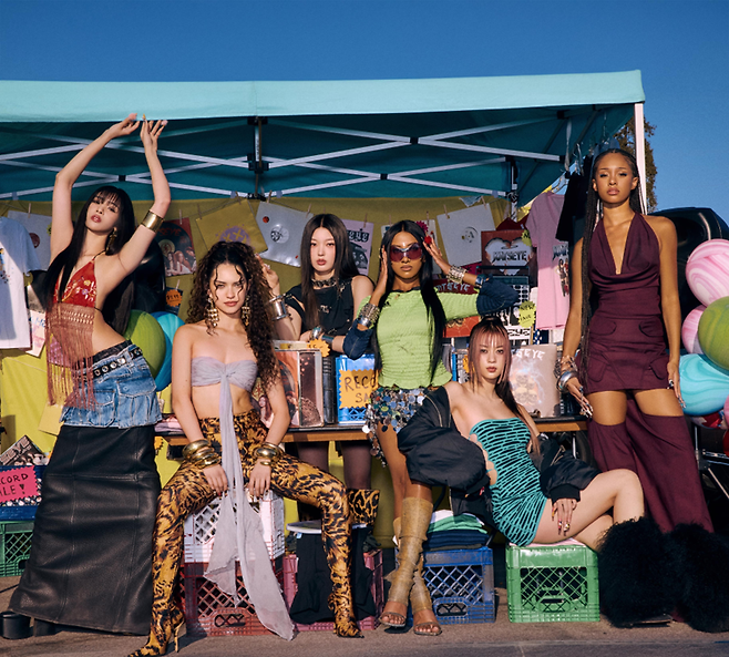 캣츠아이 소피아, 다니엘라, 윤채, 라라, 메간, 마농(왼쪽부터). 하이브 x 게펜 레코드