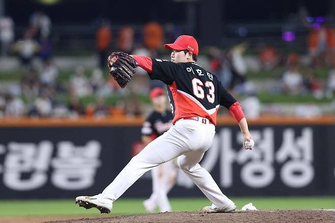 ▲ 1이닝 3실점을 기록한 이호민 ⓒKIA타이거즈