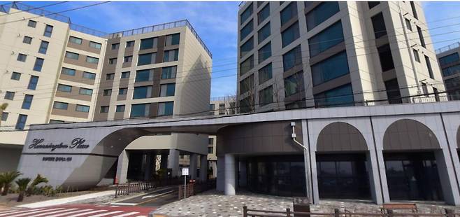 424가구가 통째 공매로 나온 제주 애월읍 효성 해링턴 플레이스 아파트 단지 전경./네이버지도