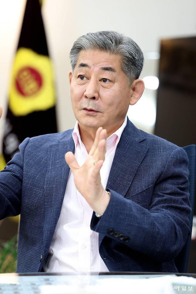 인천시의회 정해권 의장은 3일 동아일보와의 인터뷰에서 “수도권 광역급행철도(GTX)-B 노선 인천대입구역과 인천시청역 사이에 추가 정거장 설치가 반드시 필요하다”고 강조했다. 인천시의회 제공