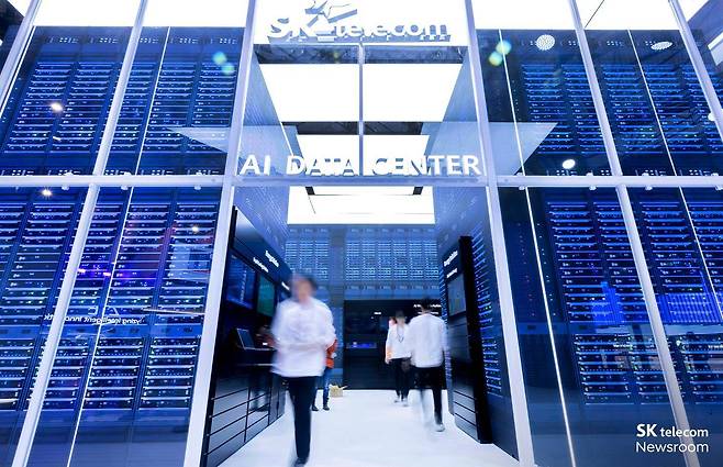 MWC25에서 선보인 SKT의 AI 데이터센터 / 출처=SKT