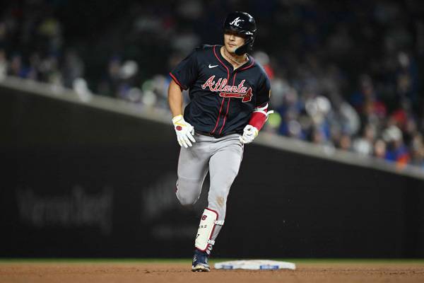 김하성이 베이스를 돌고 있다. 사진= Getty Images/AFP= 연합뉴스 제공