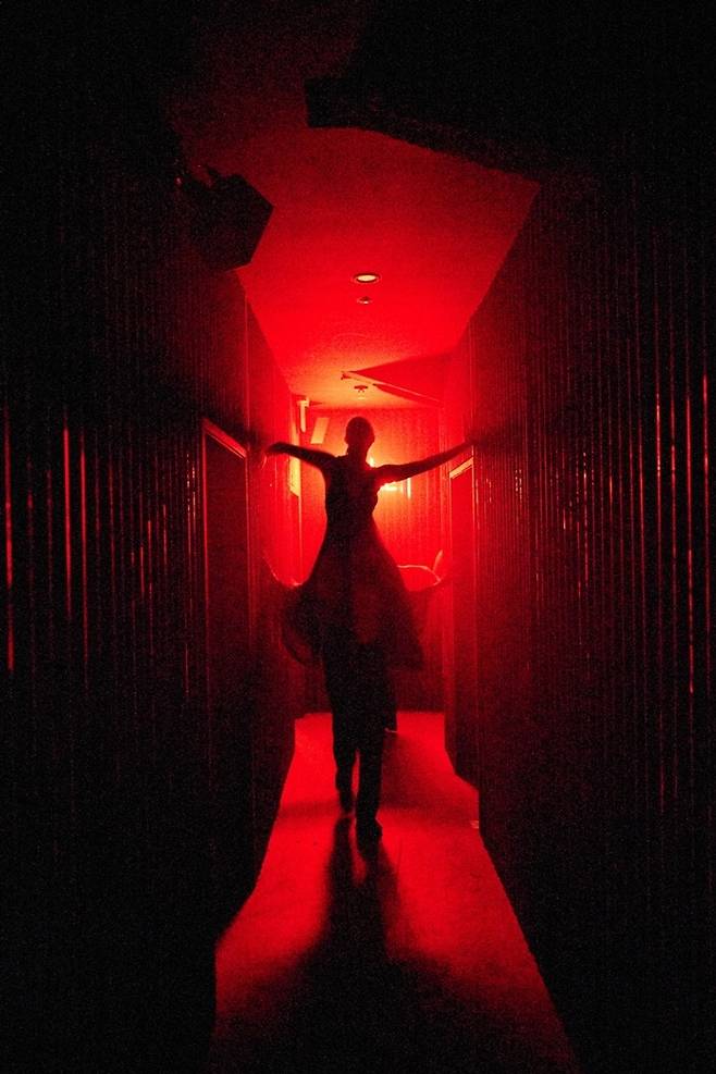 이머시브 시어터(Immersive Theater, 몰입형 연극) 돌풍을 불러온 연극 ‘슬립 노 모어(Sleep no more)’ [미쓰잭슨 제공]