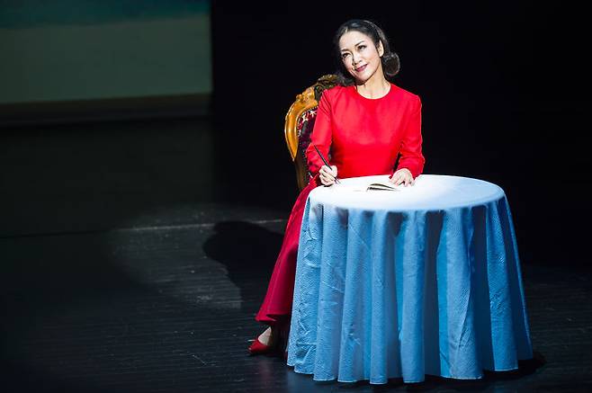 [서울=뉴시스] 오페라 '더 라스트 퀸' 공연 장면. (사진=국제문화공연교류회 제공) 2025.09.05. photo@newsis.com *재판매 및 DB 금지