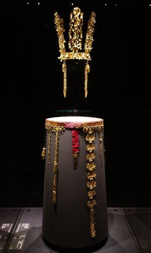 천마총 출토 금관[사진/백승렬 기자]