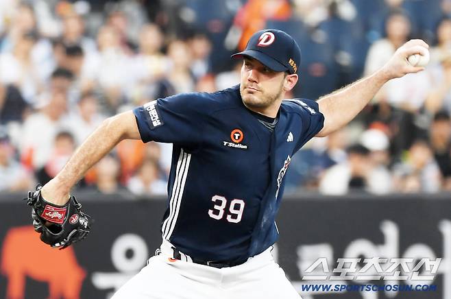 21일 대전 한화생명볼파크에서 열린 한화 이글스와 두산 베어스의 경기. 두산 잭로그가 역투하고 있다. 대전=박재만 기자 pjm@sportschosun.com/2025.08.21/