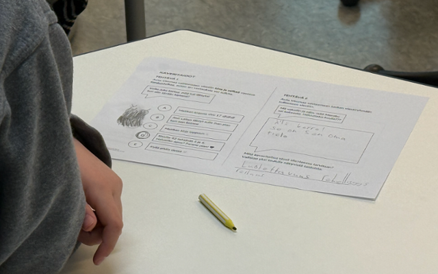 핀란드 포르나이넨시의 포르나이넨 종합학교에서 4학년 대상 미디어 리터러시 교육이 진행되고 있다. 한 학생이 미디어 사용 윤리에 대한 수업 자료에 답변을 작성해 둔 모습. 포르나이넨=최은서 기자