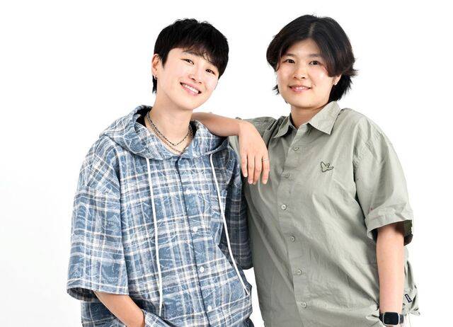 최근 서울 여의도 국민일보에서 만난 허휘수(왼쪽)와 김은하. 유튜브 채널 ‘김은하와허휘수’ 운영자인 두 사람은 자신들의 ‘메인 콘텐츠’를 “30대 여성들이 만드는 일상 콘텐츠”라고 소개했다. 이병주 기자