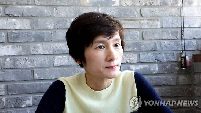 연합뉴스와 [삶] 인터뷰 중인 현정화 감독 [정한솔 촬영]