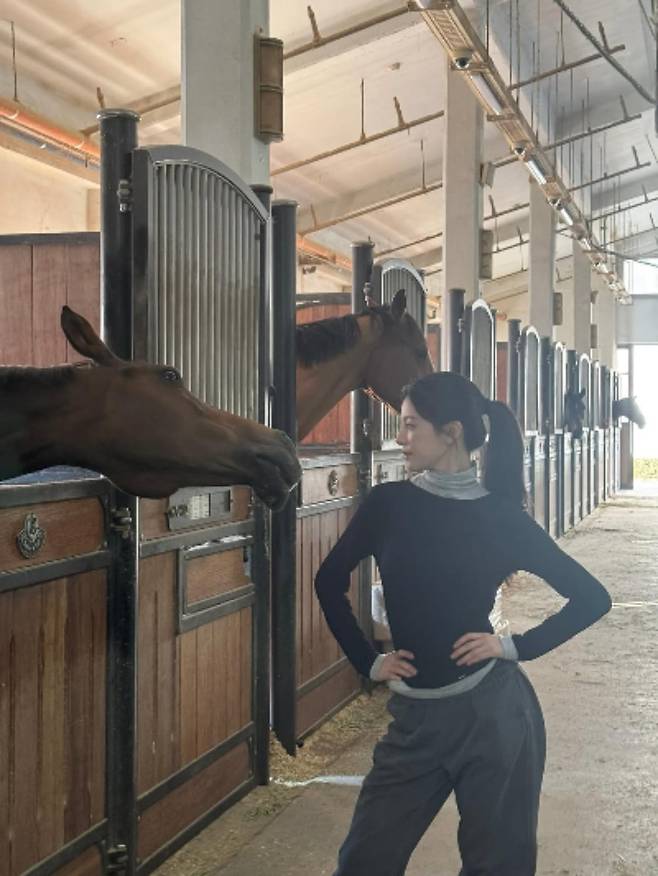 사진 = 고윤정 인스타그램