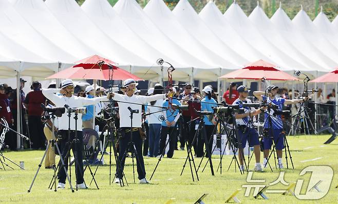 광주 2025 현대 세계 양궁선수권대회에서 조기 탈락한 남자 컴파운드 대표팀. /뉴스1 ⓒ News1 김태성 기자