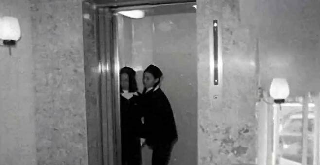 여의도 시범아파트 엘리베이터 안내원. 채널A 제공