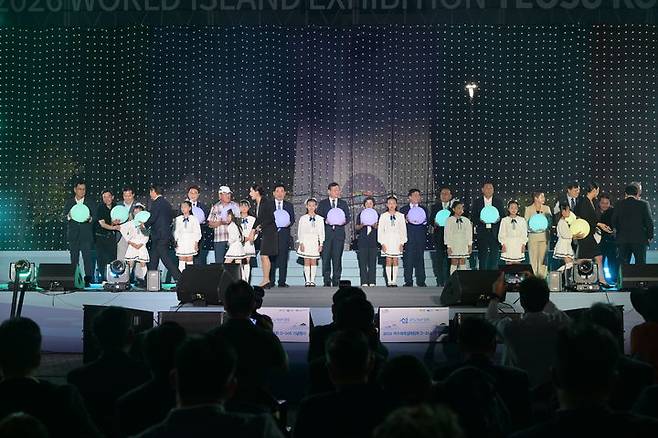 [여수=뉴시스] 2026여수세계섬박람회 개막 1년을 앞두고 여수세계박람회장 해양광장에서 D-365 기념행사가 열리고 있다. (사진=섬박람회조직위 제공) 2025.09.06. photo@newsis.com *재판매 및 DB 금지