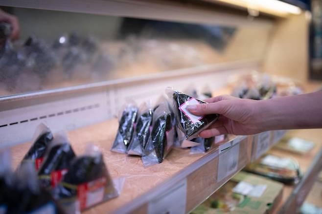 외식 물가와 커피 가격이 급등하면서 소비자들이 가격에 더욱 민감해졌다. 게티이미지