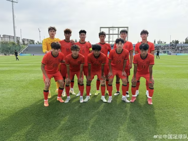 ▲ 중국 축구의 자조 섞인 반응이 또 나왔다. 밝은 미래라고 여겨졌던 청소년 대표팀의 성장세가 기대만 못한지 중국 언론들의 비관론은 연일 계속되고 있다. ⓒ 시나스포츠