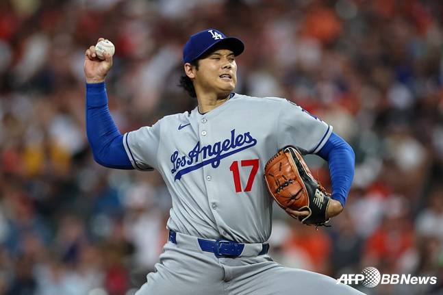 선발 등판해 투구하는 오타니. /AFPBBNews=뉴스1
