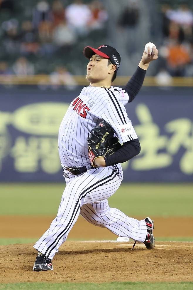 LG 트윈스 베테랑 불펜 투수 김강률. /사진=LG 트윈스 제공