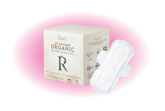 커버뿐 아니라 날개까지 100% 유기농 순면을 사용했다. 방수 코팅 처리로 부드러움은 그대로 유지하면서 옆샘 방지 기능을 높였다. 프리미엄 생리대 12개입 1만8백원 Rael.