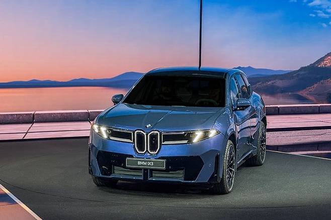 '노이어 클라쎄'가 적용된 첫 양산 모델인 신형 iX3 ⓒBMW코리아