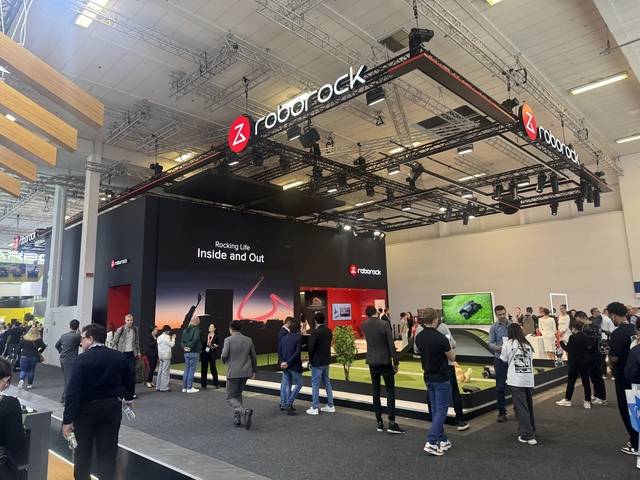 6일(현지시간) 독일 베를린에서 열린 IFA 2025에서 중국 로보락의 전시부스 전경. 이상현 기자