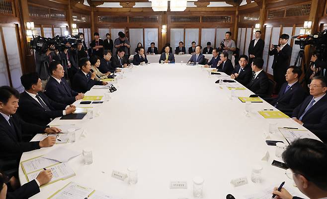 더불어민주당 정청래 대표가 7일 서울 종로구 총리공관에서 열린 고위당정협의회에서 발언하고 있다. 2025.9.7 [사진=연합뉴스]