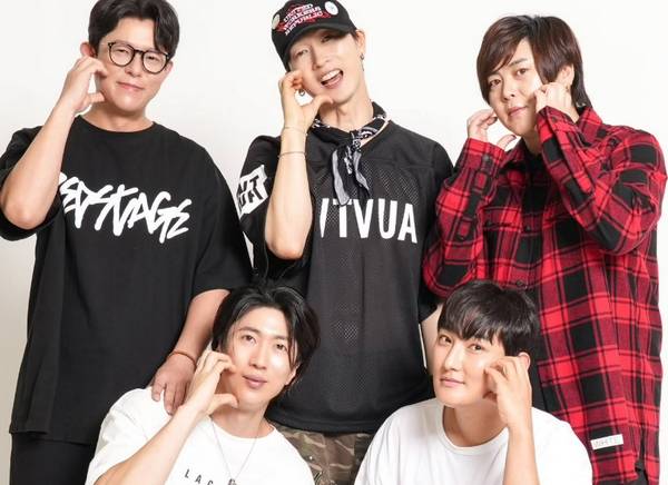 1996년 9월7일 데뷔한 5인조 보이그룹 H.O.T.가 오는 7일 데뷔 29주년을 맞아 다시 완전체 무대를 꾸민다. 사진은 최근 H.O.T. 완전체 모습. /사진=토니안 인스타그램 캡처