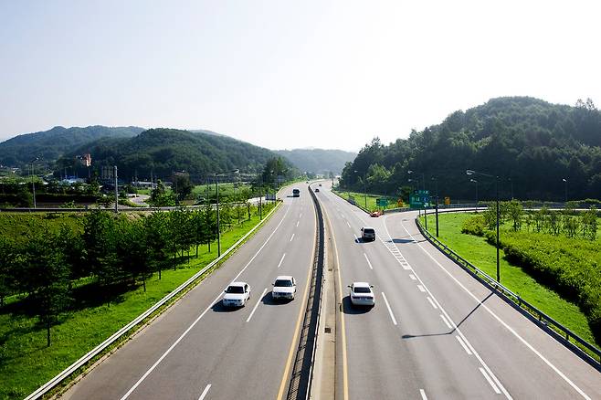 고속도로. 클립아트코리아 제공.&nbsp;