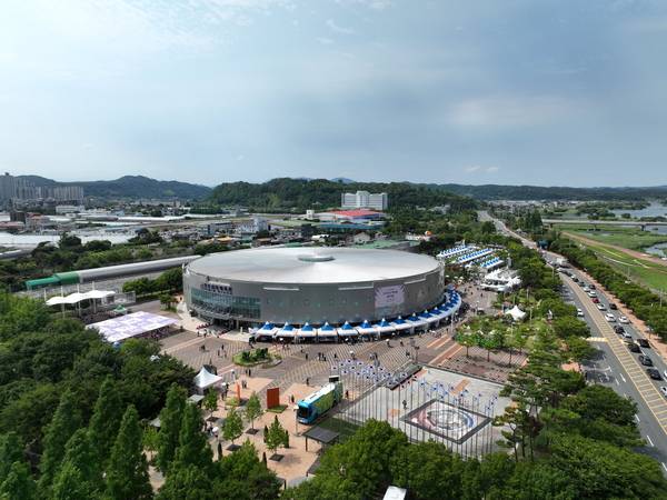 내년 아시아 이스포츠대회가 열릴 예정인 진주 초전동 진주실내체육관 전경. /진주시
