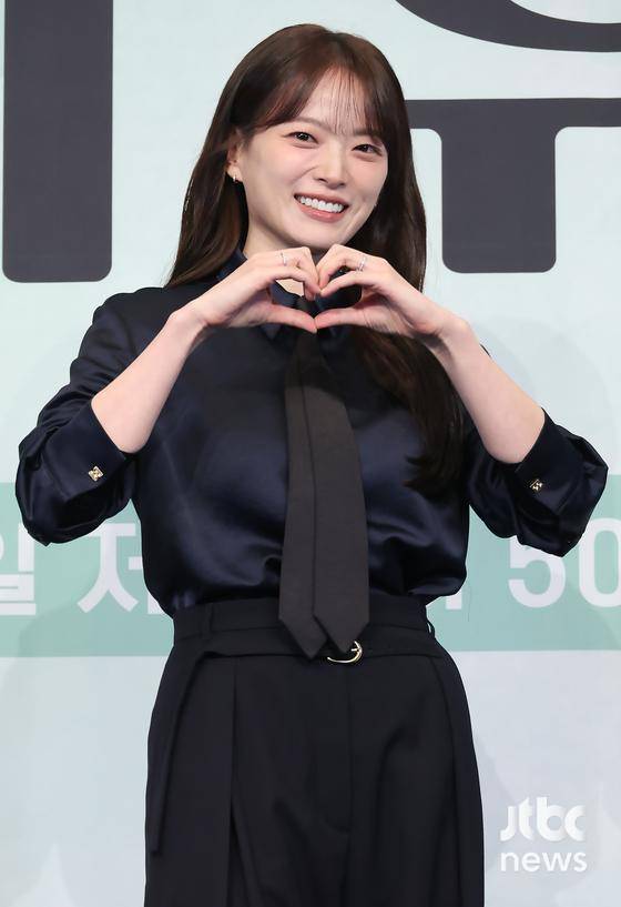 4일 오후 서울 신도림 더 링크 호텔에서 JTBC 새 금요시리즈 '마이 유스' 제작발표회가 열렸다. 이상엽 감독, 배우 송중기, 천우희, 이주명, 서지훈이 참석했다. 박세완 엔터뉴스팀 기자 park.sewan@jtbc.co.kr