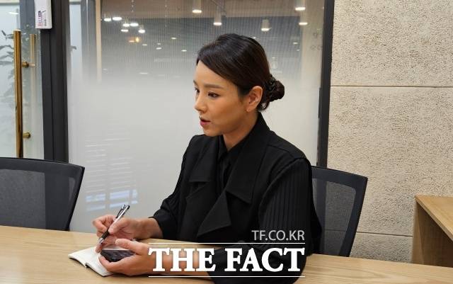 강 전 대변인은 김 권한대행의 '사당화' 발언을 두고 "왜 이 문제만 예외가 됐는지 묻고 싶다"고 반문했다. 5일 오전 서울 영등포구 모처에서 진행된 <더팩트>와의 인터뷰에서 질의에 답변하는 강 전 대변인. /영등포구=서다빈 기자