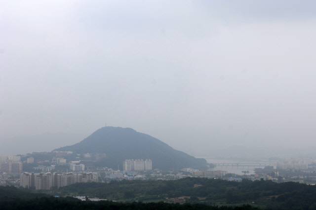 ▲ 흐린 춘천 시내