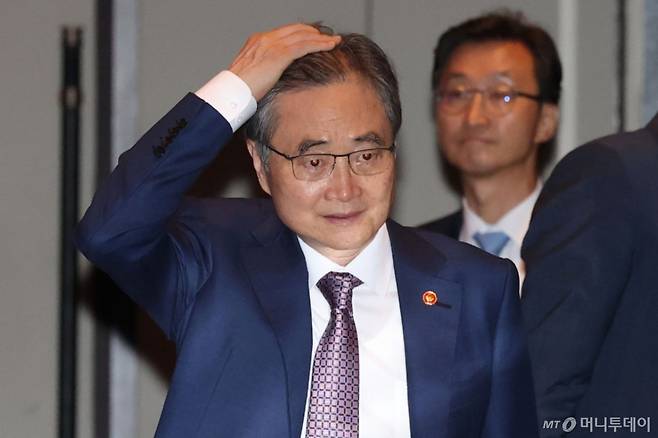 (서울=뉴스1) 이광호 기자 = 조현 외교부장관이 8일 오전 서울 용산구 그랜드 하얏트 서울에서 열린 2025 세계신안보포럼에 참석하고 있다.   2025.9.8/뉴스1  Copyright (C) 뉴스1. All rights reserved. 무단 전재 및 재배포,  AI학습 이용 금지.