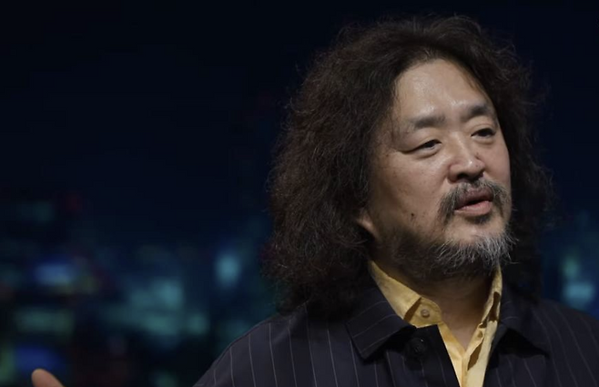 김어준씨가 지난 9월 1일 <김어준의 겸손은힘들다 뉴스공장>의 새 프로그램 ‘정준희의 논’에 출연해 이야기하고 있다. 겸손방송국 제공