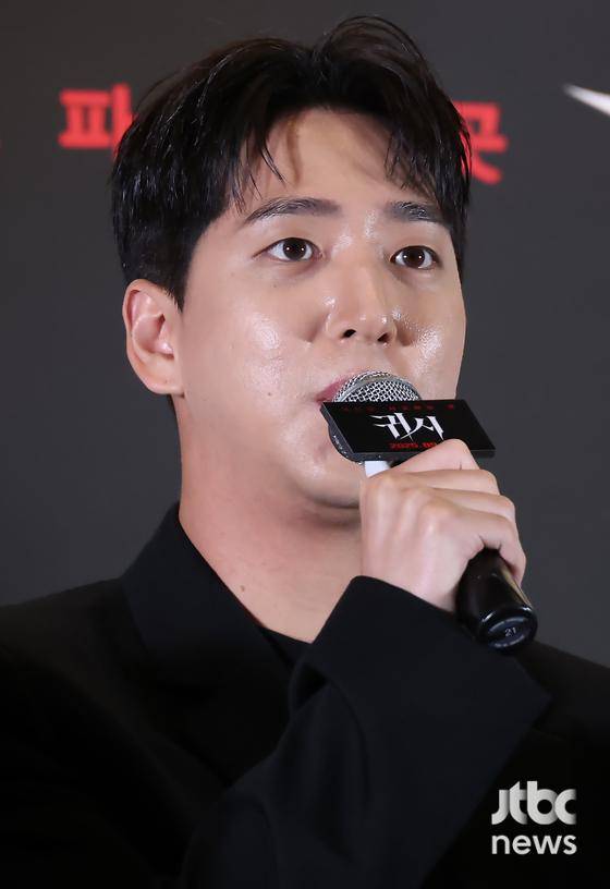 9일 오후 서울 CGV 용산아이파크몰에서 영화 '귀시' 언론시사회가 열렸다. 홍원기 감독, 배우 유재명, 문채원, 서영희, 원현준, 솔라, 차선우, 배수민, 서지수, 손주연이 참석했다. 박세완 엔터뉴스팀 기자 park.sewan@jtbc.co.kr