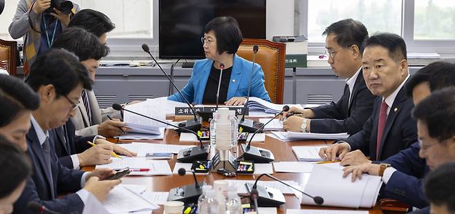 방송미디어통신위 출범 위한 개정 법률안 심사      (서울=연합뉴스)