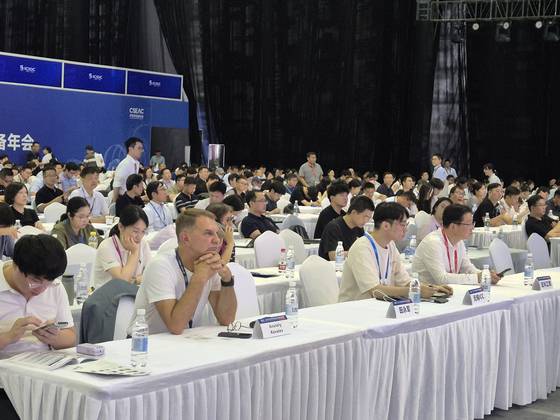 지난 4~6일 중국 우시에서 열린 장비전시회 '제13회 반도체설비연례회의'에 러시아 젤레노그라드 나노기술센터(ZNTC) CEO가 참석해 있다. 우시(중국)=심서현 기자