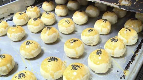 대만에서 큰 인기를 얻고 있는 철창월병 사진. 민시신문