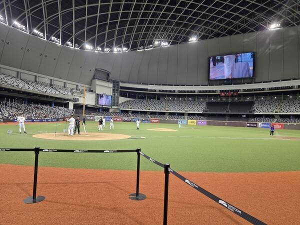 타이페이돔은 최신 시설에 상시 쾌적한 온도를 자랑한다.