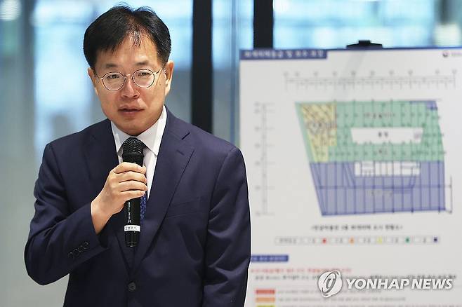 간담회하는 강정원 관장 (서울=연합뉴스) 강민지 기자 = 강정원 국립한글박물관 관장이 9일 서울 용산구 국립중앙박물관 식당에서 오찬 간담회를 하고 있다. 2025.9.9 mjkang@yna.co.kr