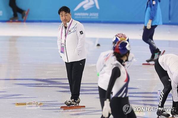 윤재명 감독. ⓒ연합뉴스