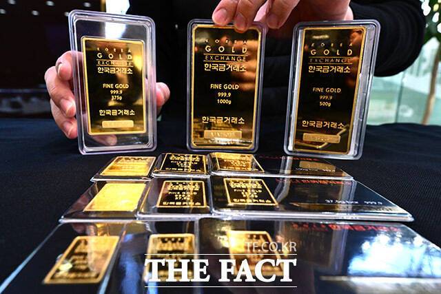 한국금거래소에 따르면 9일 순금 한 돈 구매 가격은 70만 7000원이다. /남윤호 기자