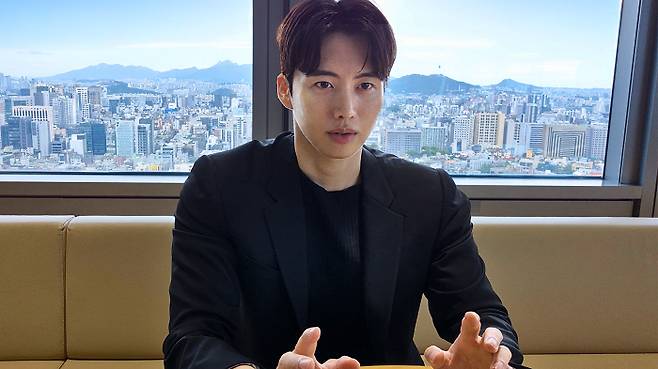 인터뷰 중인 데이팅앱 '커넥트' 대표 최재혁