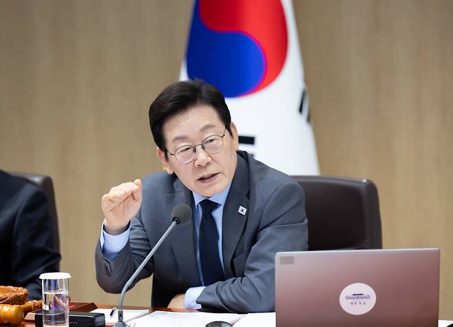 President Lee Jae Myung speaks at a Cabinet meeting at the presidential office in Yongsan, central Seoul, on Sept. 9. [JOINT PRESS CORPS]