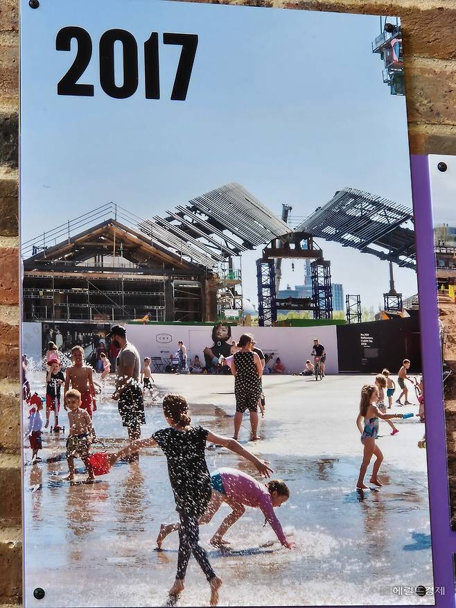 지난 2017년 영국 런던 북부 킹스크로스의 콜 드롭스 야드 쇼핑몰 공사 당시 모습이 담긴 사진. 런던=김현일 기자