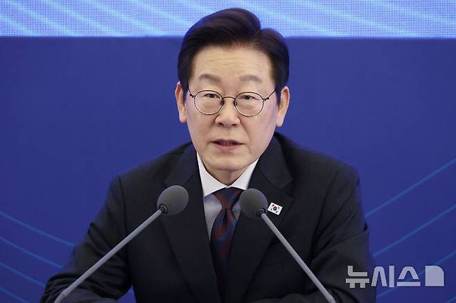 [서울=뉴시스] 고범준 기자 = 이재명 대통령이 10일 서울 마포구 프론트원에서 열린 국민성장펀드 보고대회에서 발언하고 있다. (대통령실통신사진기자단) 2025.09.10. bjko@newsis.com